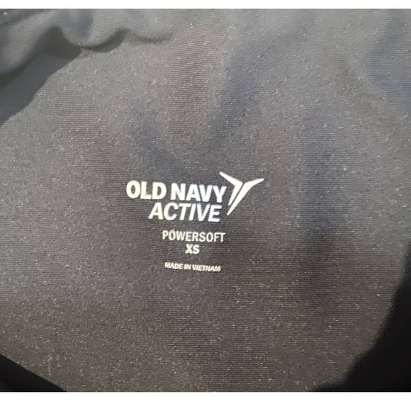 Old Navy Active Powersoft Black Shorts Pockets Womens Size XS - Picture 3 of 7